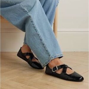 ALAÏA
Criss Cross patent leather ballet flats